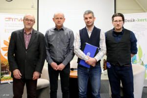 Koncentráció magánkiadásban Koncentráció magánkiadásban