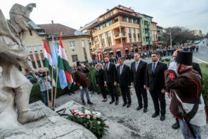 Emlékezés az aradi hősökre Emlékezés az aradi hősökre