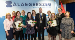 Szakértelemmel, szociális érzékenységgel Szakértelemmel, szociális érzékenységgel