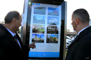 E-City app telefonon és kültéri terminálokon E-City app telefonon és kültéri terminálokon