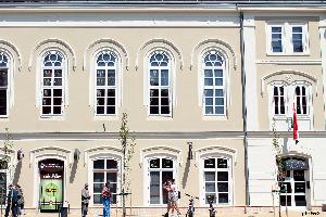Felavatták a Korona Szalont Felavatták a Korona Szalont
