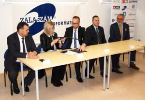 Huszadik alkalommal kötött szerződést a Zalaszám Informatika Kft. és a Zalaegerszegi Atlétikai Klub Huszadik alkalommal kötött szerződést a Zalaszám Informatika Kft. és a Zalaegerszegi Atlétikai Klub