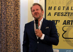 Nincsen stílus önismeret nélkül Nincsen stílus önismeret nélkül