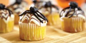 Tökös-narancsos pók muffin Halloweenra Tökös-narancsos pók muffin Halloweenra