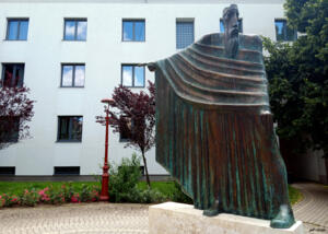 Vigyáznak Fischer György István szobrára Vigyáznak Fischer György István szobrára