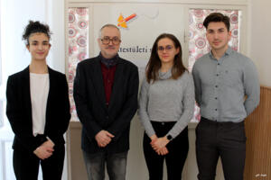 A csillagászattól a sejtbiológiáig A csillagászattól a sejtbiológiáig