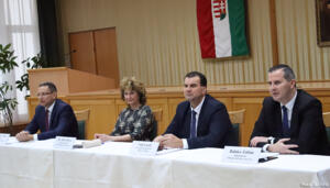 Átadások és új beruházások Átadások és új beruházások
