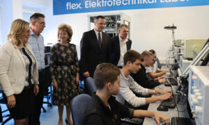 Elektrotechnikai labor a Csányban Elektrotechnikai labor a Csányban