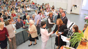 Oklevél a senior hallgatóknak Oklevél a senior hallgatóknak