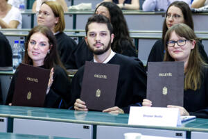 Diplomaátadó ünnepélyt tartottak Zalaegerszegen Diplomaátadó ünnepélyt tartottak Zalaegerszegen